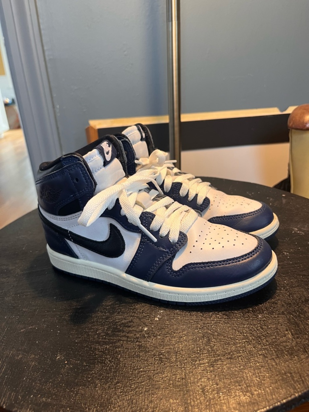 Nike Air Jordan 1 Mid in Navy, White & Black